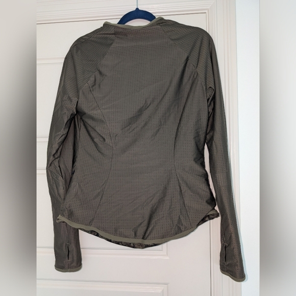 Lululemon Find Your Bliss Reversible Size 10 - Picture 4 of 7